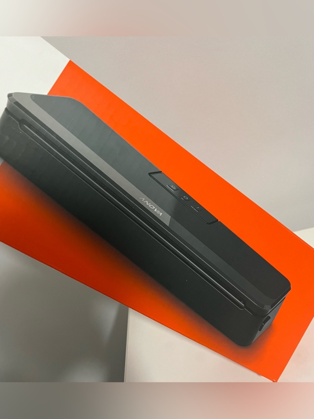 Anova Precision Vacuum Sealer - Picture 3 of 3
